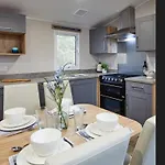 Beauview Brand New For 2023 Wi-fi And Smart Tv 홀리데이파크 *