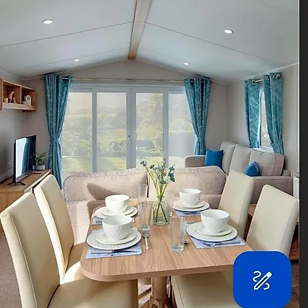 Beauview Brand New For 2023 Wi-fi And Smart Tv * Millom